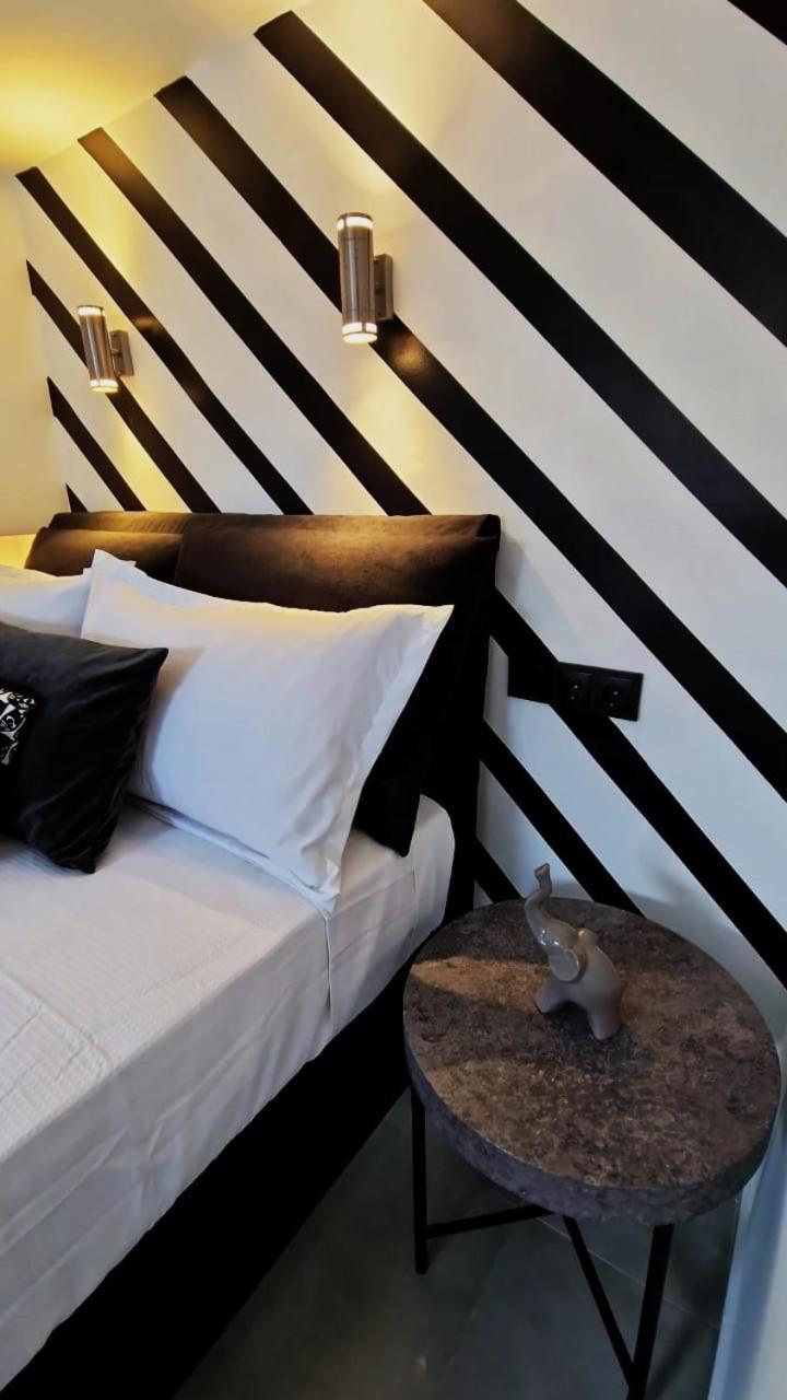 Essel Noir - A Hidden Gem With A Magnificent Acropolis View Leilighet Athen Eksteriør bilde